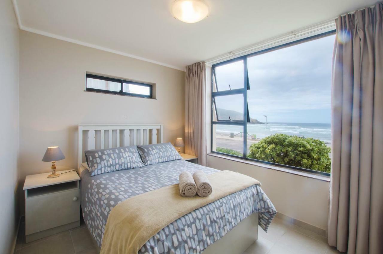 Herolds Bay Accommodation - Hiers Ons Weer Downstairs Kültér fotó